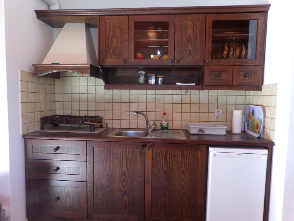 Arodamos Guesthouse Krousonas  Ngoại thất bức ảnh