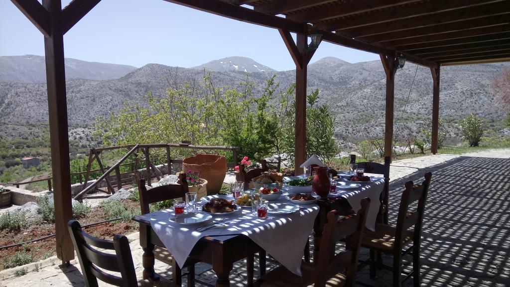 Arodamos Guesthouse Krousonas  Ngoại thất bức ảnh